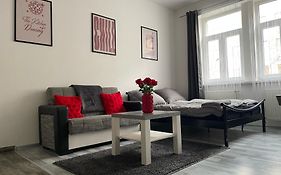 Tiffany Apartment In The City Center